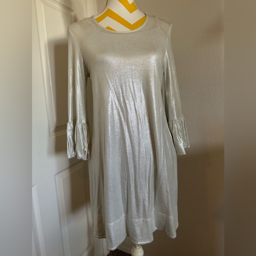 Shimmery party dress WITH POCKETS